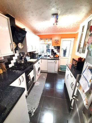 88, Attlee Road, Hayes photo 4