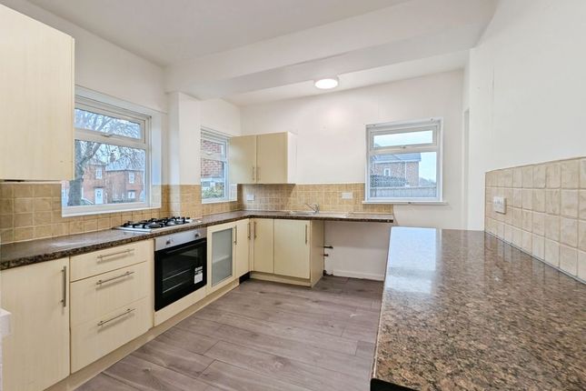 Aster Place, Newcastle Upon Tyne photo 4