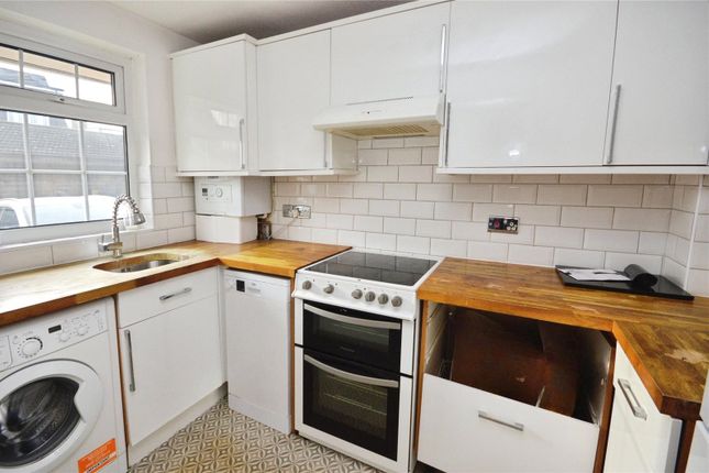 12, Blacksmith Way, Sawbridgeworth photo 2