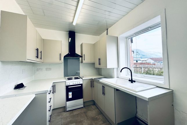 46, Hareburn Road, Tillicoultry photo 2