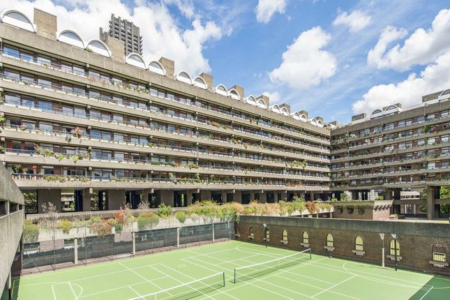 Thumbnail Flat to rent in Barbican, London