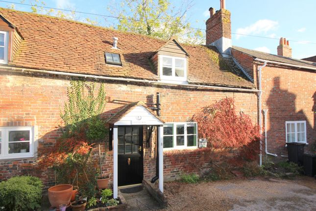 Thumbnail Cottage to rent in Bay Tree Yard, West Street, Alresford