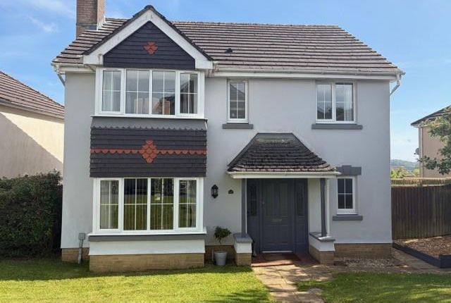 49, Maes Y Wennol, Carmarthen photo 2
