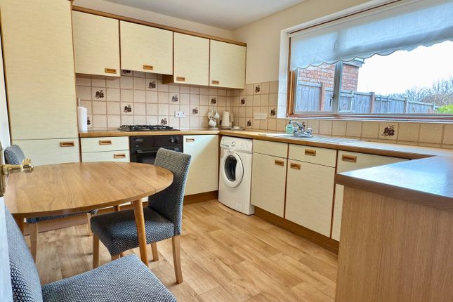 102, Carrant Road, Tewkesbury photo 3