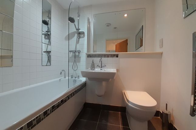 Flat for sale in Spindletree Avenue, Manchester