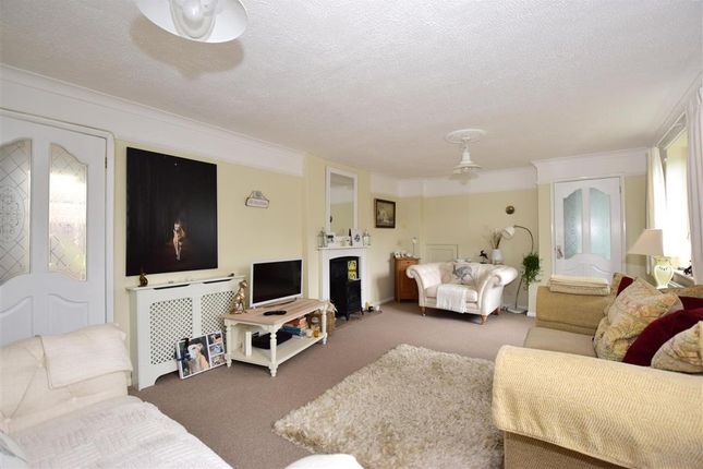 Thumbnail Semi-detached house for sale in Linkway, Ditton, Aylesford, Kent