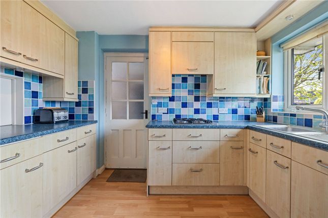 11 Marden Avenue, Chichester photo 3
