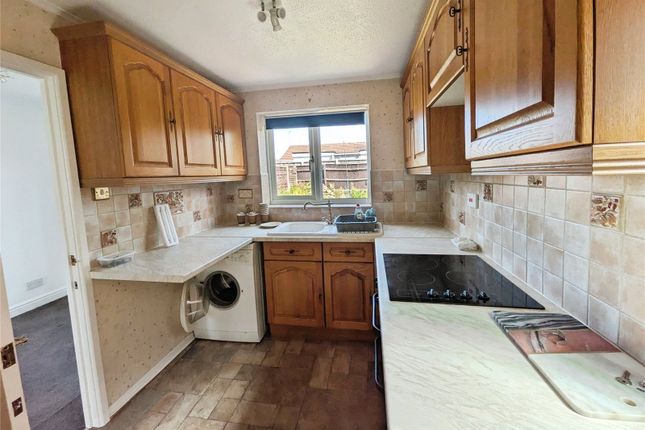 5, Lesscroft Close, Wolverhampton photo 3