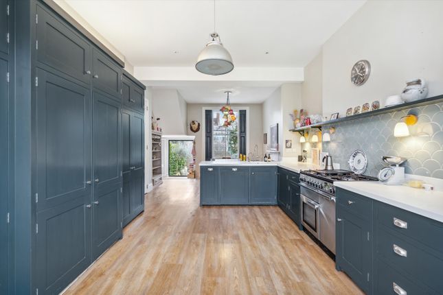 8, Brussels Road, London photo 4