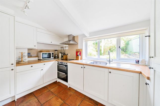 Old Parsonage Cottage, High Street, Cullompton photo 4