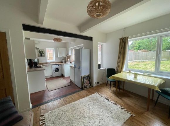 19, Shelthorpe Road, Loughborough photo 5