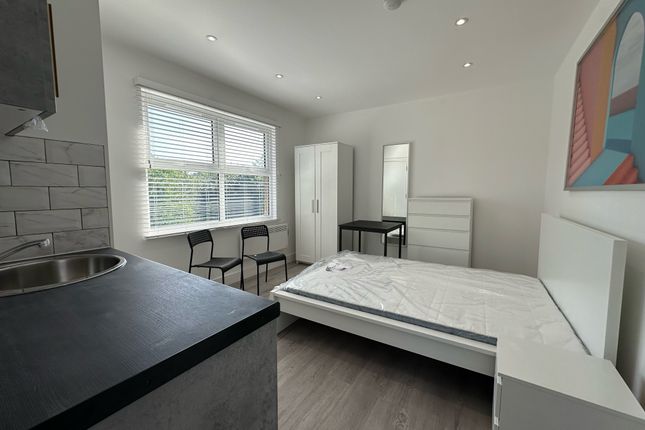 Thumbnail Room to rent in St. Albans Road, Potters Bar