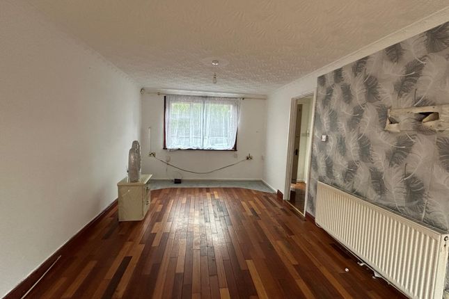 5, Champion Close, Leicester photo 4