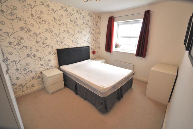 26, Finings Court, Staffordshire photo 4