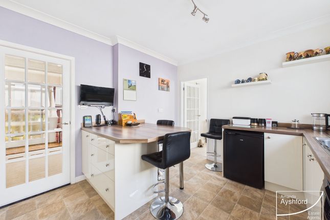169 Penwill Way, Paignton photo 4