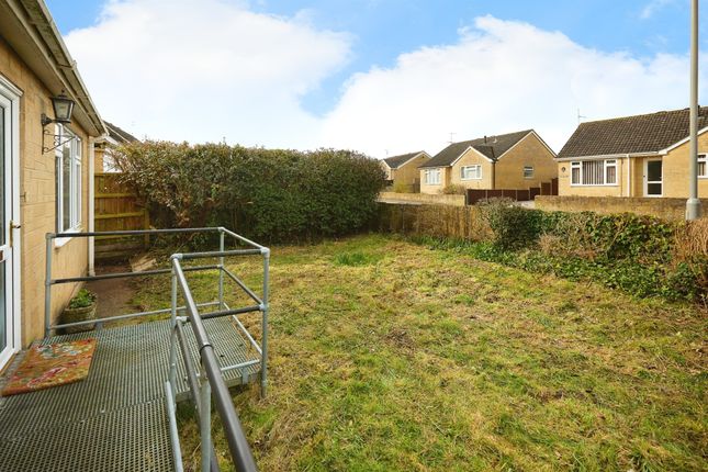 Bungalow for sale in Shreen Way, Gillingham
