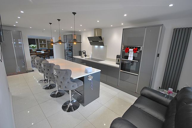 25, Newtree Drive, Doncaster photo 3