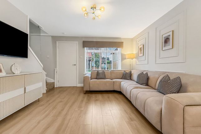 10 Aqua Avenue, Hamilton photo 2