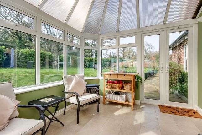 19 Hildenbrook Farm, Tonbridge photo 4
