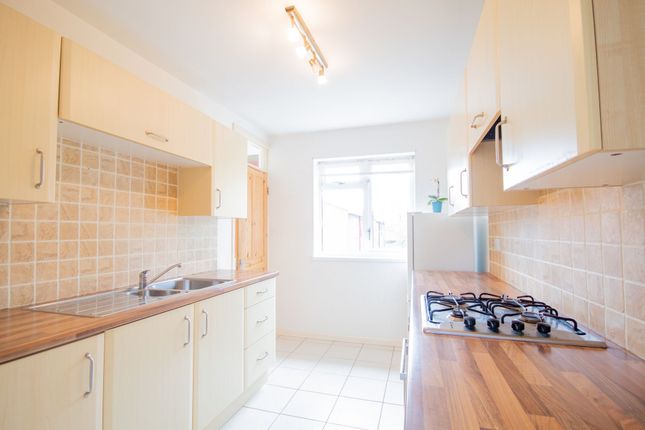19 Pease Street, Hull photo 2
