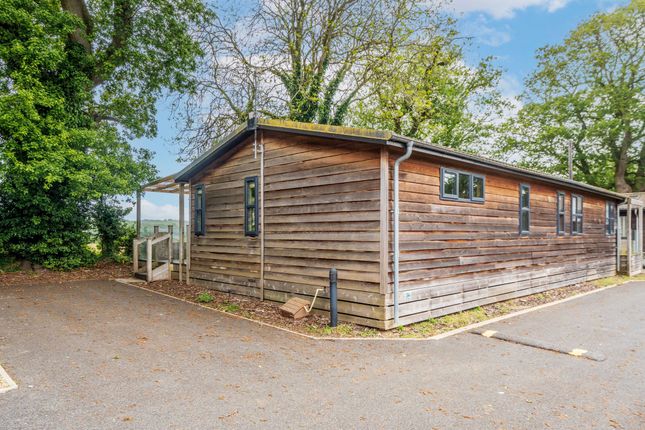 3-bed caravan on 34 The Gables, North Walsham, £70,000