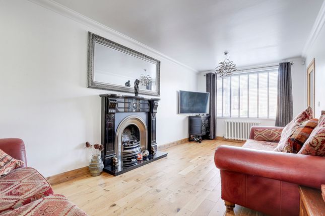23 Allendale, Ilkeston photo 2