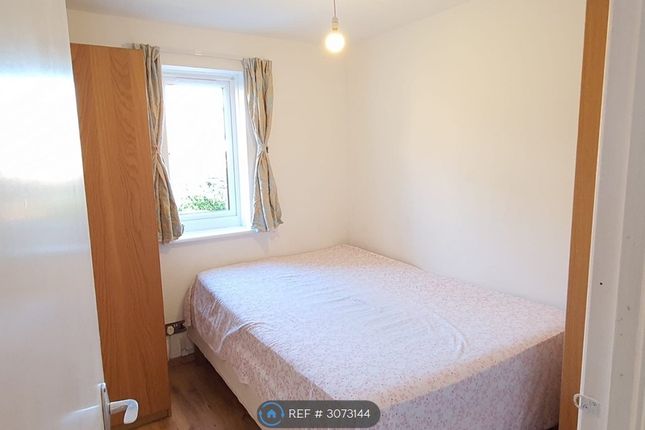 Pempath Place Wembley, London photo 5