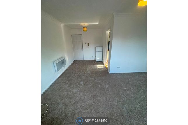 Flat, Swift House Springvale, Maidstone photo 4