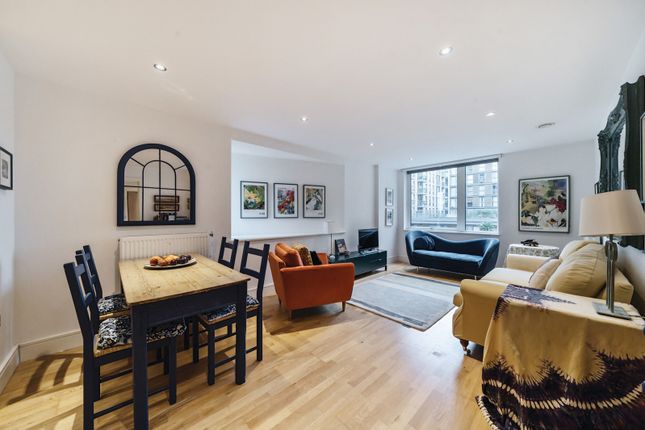 2-bed flat on Dowells Street, Greenwich SE10, £525,000