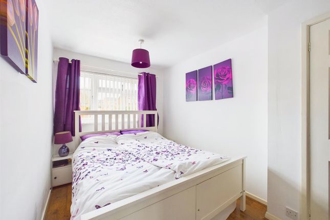 Town house for sale in Holkham Close, Arnold, Nottingham
