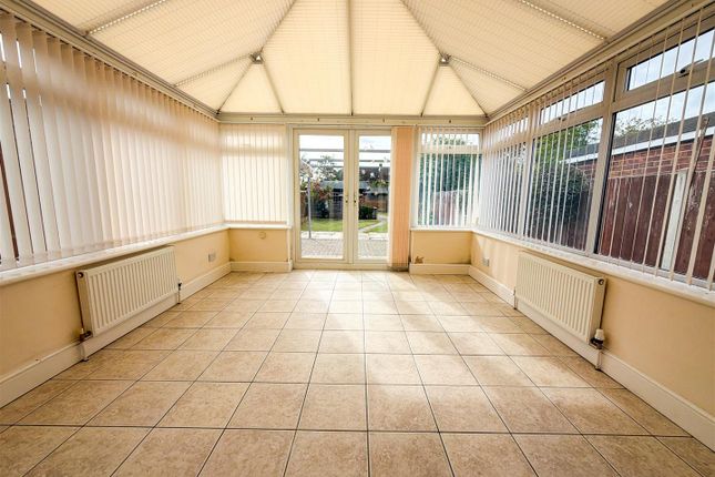 51, Frinton Road, Kirby Cross photo 3