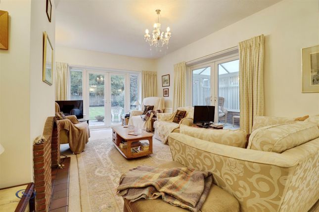 2a, The Avenue, Alsager photo 4