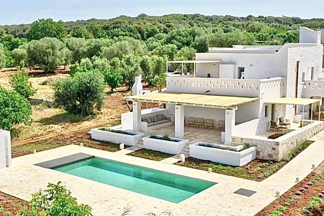 Country house for sale in Masseria Near Ostuni, Brindisi, Puglia