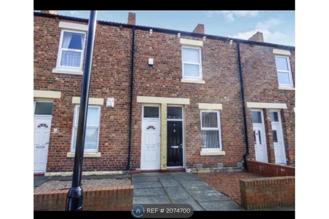 Thumbnail Flat to rent in Victoria Crescent, North Shields