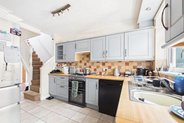 164, Innsworth Lane, Gloucestershire photo 4