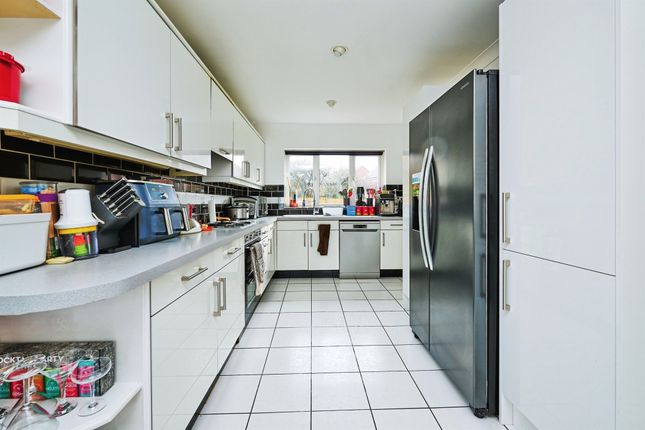 19, Monson Way, Peterborough photo 2