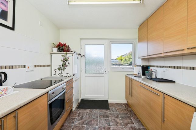 22, Martinvale Parc, Redruth photo 4