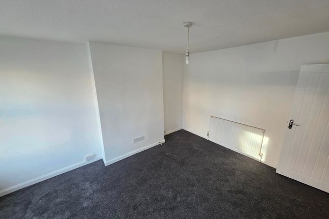 74A Marshall Street, Folkestone photo 2