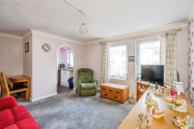 Flat 15, Claremont Court,, Campbell Road, West Sussex photo 3