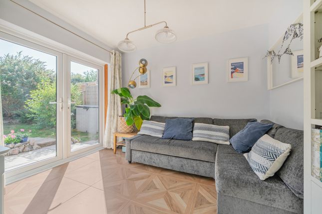 10, Butts Road, Devon photo 4