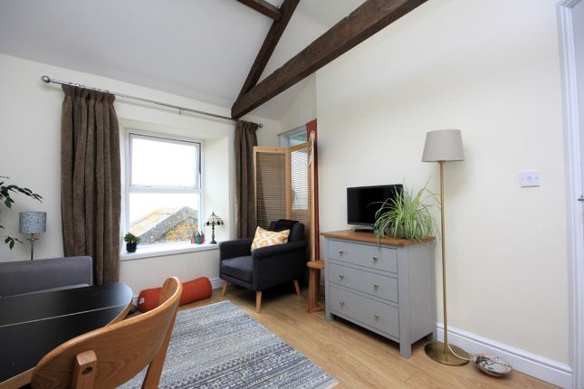 Thumbnail Flat to rent in Fortuneswell, Portland