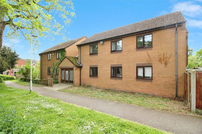 Flat for sale in Spring Road, Kempston, Bedford