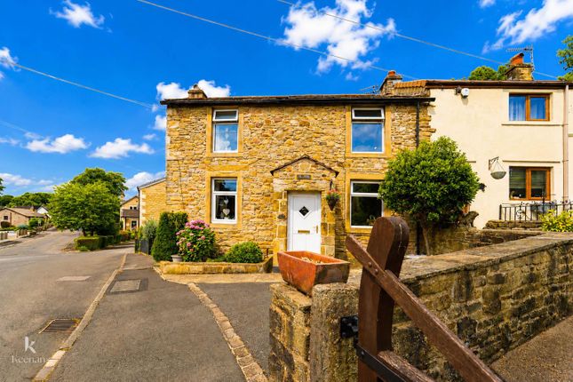 2-bed house on 33, Lowerfold Road, Blackburn, £250,000