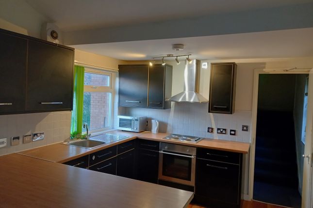 Room to rent in Norfolk Park Road, Sheffield