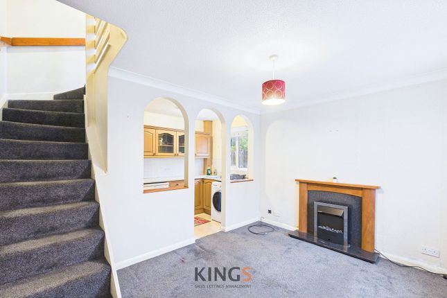 53 Forresters Drive, Welwyn Garden City photo 2