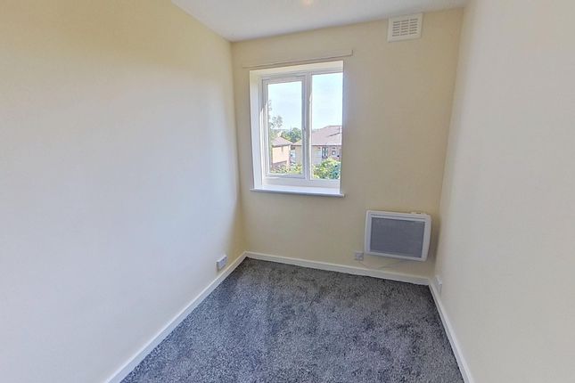 104, Regency Court, Girlington, Bradford photo 5