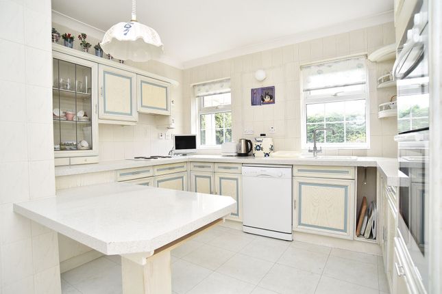 34 Rossett Avenue, Harrogate photo 2
