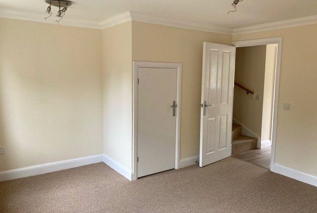 12, Quarry Close, GLOUCESTER photo 5