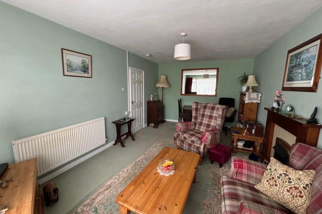 74, St. Nicholas Drive, Hornsea photo 2