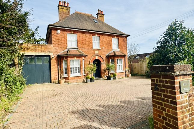 Thumbnail Detached house for sale in Station Road, Hook